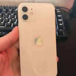 Продам iPhone 12 на 256г
