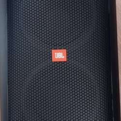 Портативная колонка JBL Patybox 100