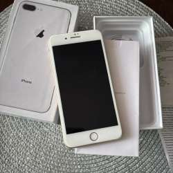 Продам айфон 8 plus