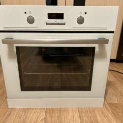 Духовой шкаф Electrolux с грилем