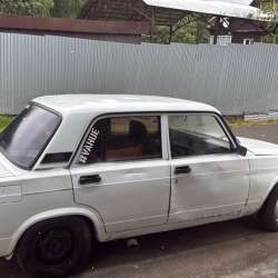 Продам автомобиль ваз 2107 в Москве