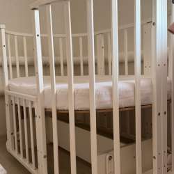 продам детскую кровать с маятником в Сибае