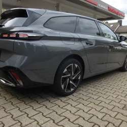 Peugeot 308 BlueHDi Allure в Москве фото 11
