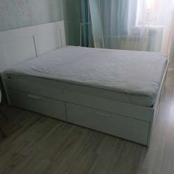 Отдам кровать и матрас