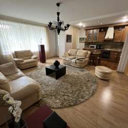 Продажа трехкомнатной квартиры по улице Чкалова 31 в Омске фото 11