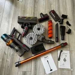 Моющий пылесос Dyson