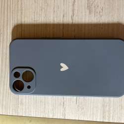 Чехол на iPhone 13