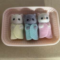 «тройняшки персидские котята» sylvanian families фигурки