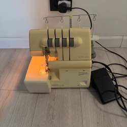 Оверлок Singer Ultralock 14SH654