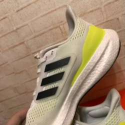 Кроссовки Adidas в Москве фото 3
