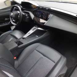 Peugeot 308 BlueHDi Allure в Москве фото 5