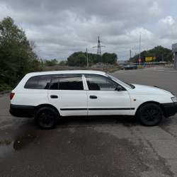 Toyota caldina в Уссурийске фото 4