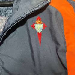 Ветровка Umbro в Октябрьском фото 3