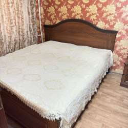 Продается спальный гарнитур