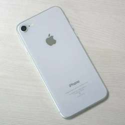 iphone 8 белый на 128 Гб