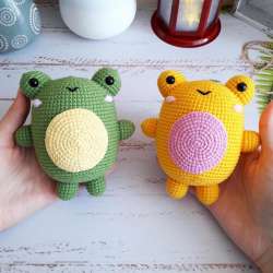 Вязаная игрушка ручкой работы