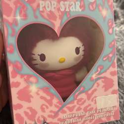 Hello Kitty Pop star чижик в Москве