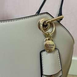 Новая женская сумка GUESS в Москве фото 9