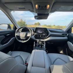 Toyota Highlander 2021г. в Москве фото 4