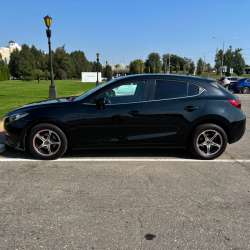 Mazda 3 хэтчбек