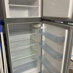 Продам холодильник в Корсакове