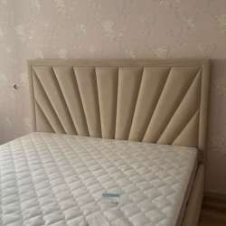 двухместная кровать