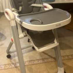 Продам столик для кормления