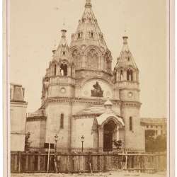 Старинная фотография: Русская церковь на Rue Daru в Париже