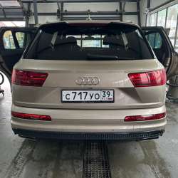 Продам AUDI Q7  чистый немец в Калининграде