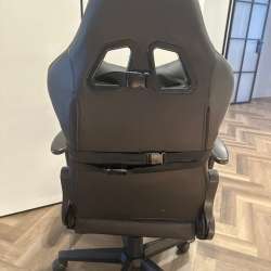 Кресло для работы за компьютером