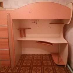 Продам кровать-чердак для девочки
