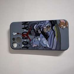 Продам чехол на iPhone 13