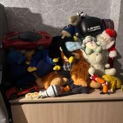 Продам игрушки все по 100-200