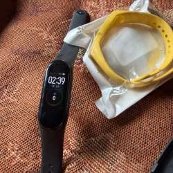 Фитнес браслет Xiaomi mi bend 4