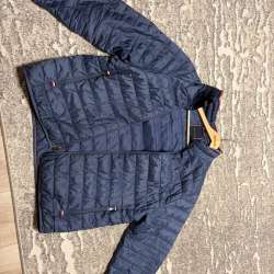 Продается куртка  Tommy Hilfiger в Санкт-Петербурге