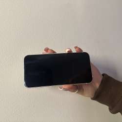 IPhone 13, 256 ГБ, SIM + eSIM в Красноярске
