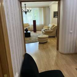 Продажа трехкомнатной квартиры по улице Чкалова 31 в Омске фото 6