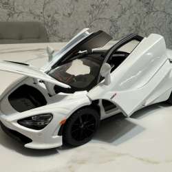 Машинка металлическая 1:24 McLaren в Москве фото 5