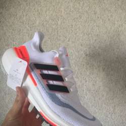 Крассовки Adidas Adizero