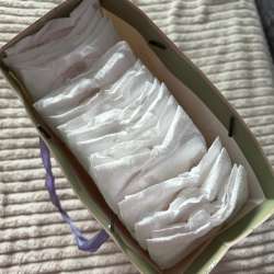 Отдам бесплатно детские подгузники Huggies