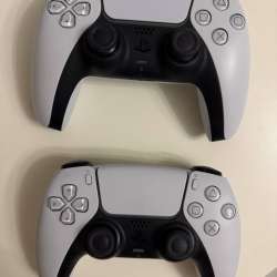 Playstation 5 с дисководом + 2 джостика в Новосибирске