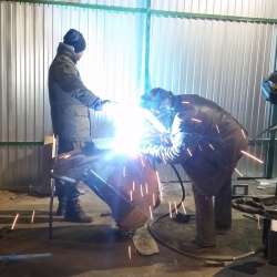 Сварщик на полуавтомат