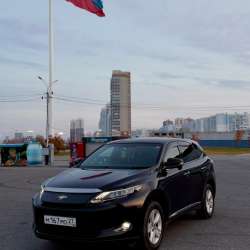 Продается Toyota Harrier 2016г бензин
