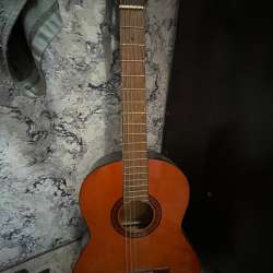 Гитара yamaha s40