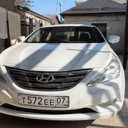 Hyundai Sonata 2010 года белая в Нальчике фото 6