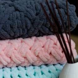 Пледы из Alize Puffy