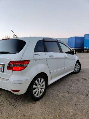 Mercedes-Benz B - 180 - 2011 год фото 7