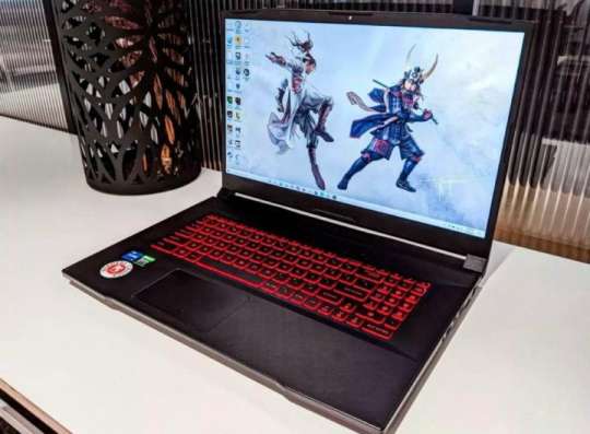 ПРОДАМ НОУТБУК MSI GF76 KATANA 17.3*