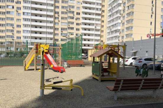 Продам однокомнатную квартиру в Краснодар.Жилая площадь 40  кв.м.Этаж 3.