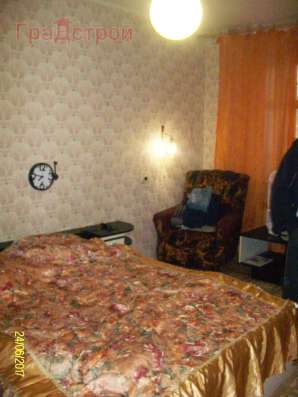 Продам однокомнатную квартиру в Вологда.Жилая площадь 37  кв.м.Дом кирпичный.Есть Балкон.